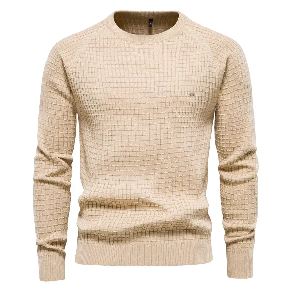 Refined Longsleeve with Diamond Pattern Elegance