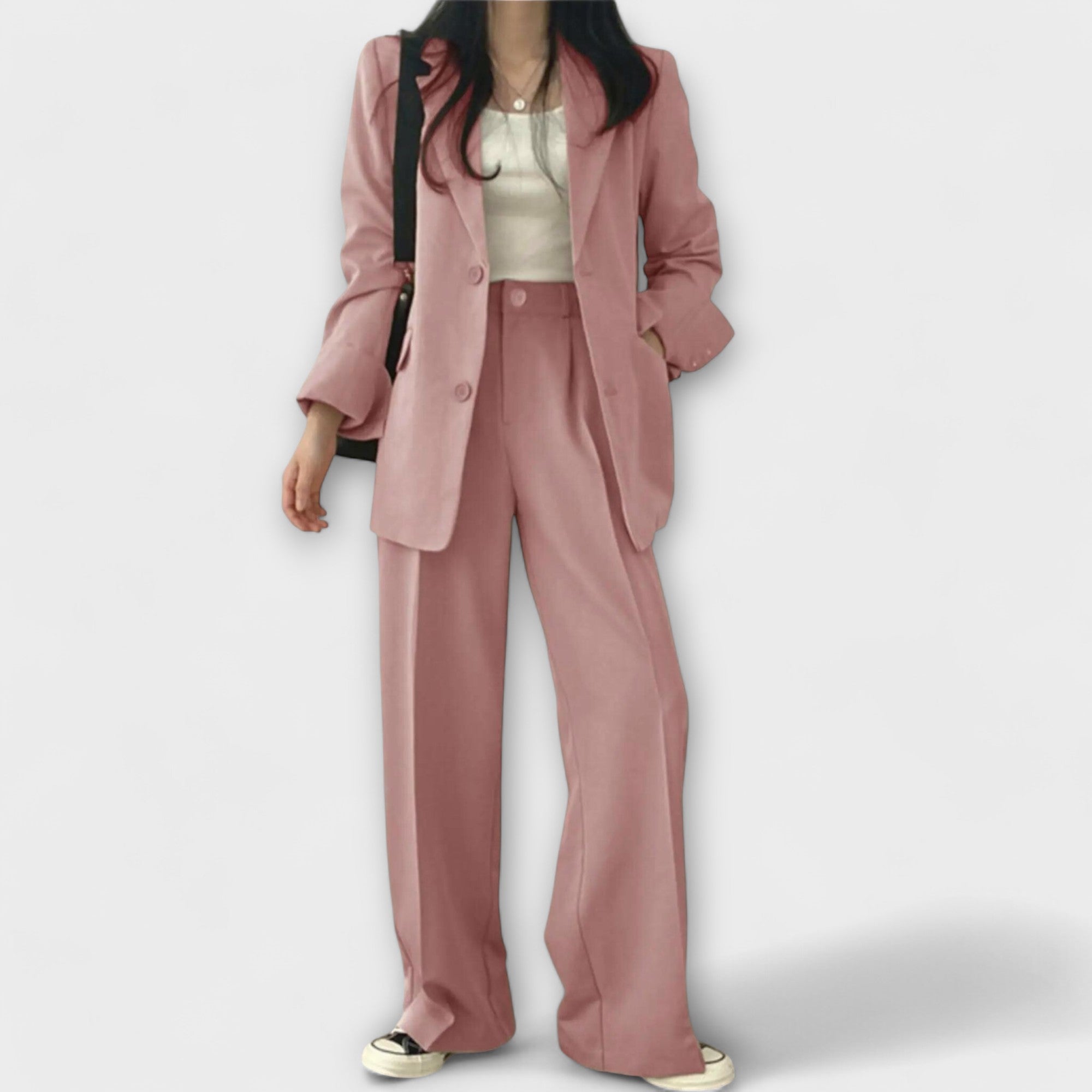 Womenโs Two-Piece Suit
