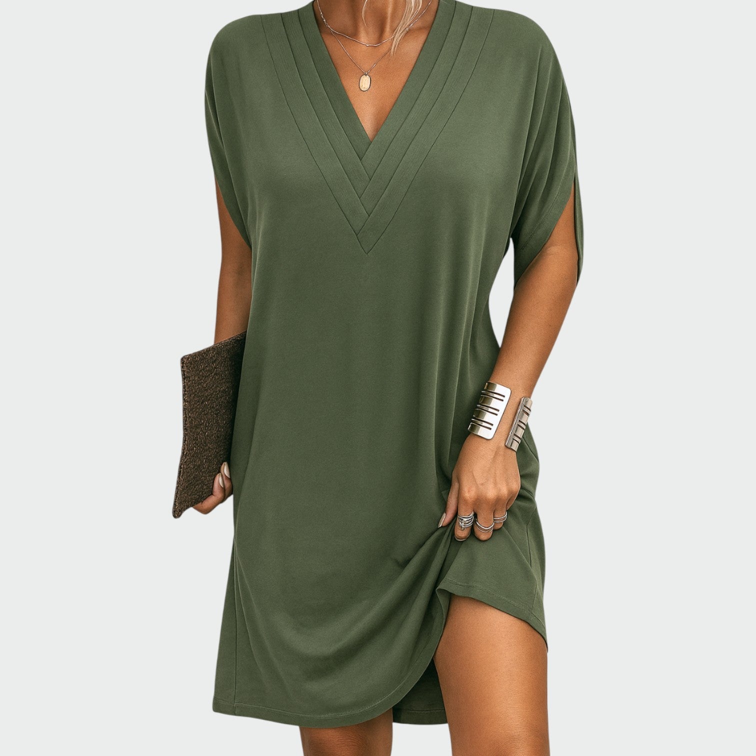 Poppy | Effortless V-Neck Everyday Shift Dress