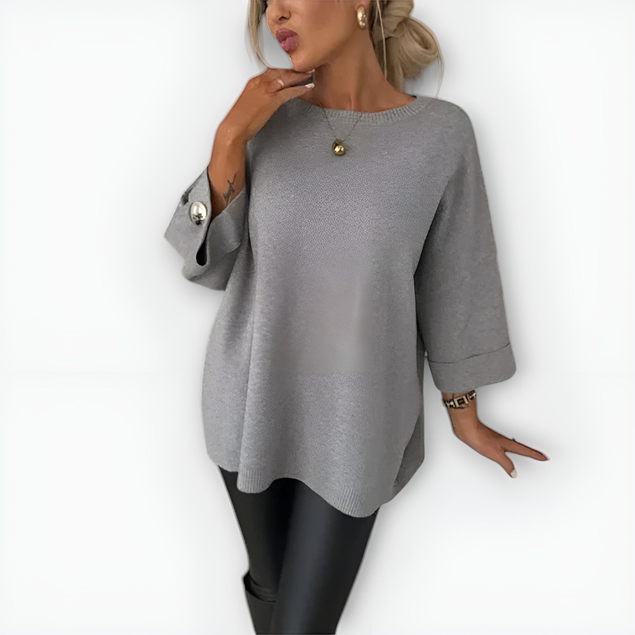 Julianette  | Effortless Elegance Sweater
